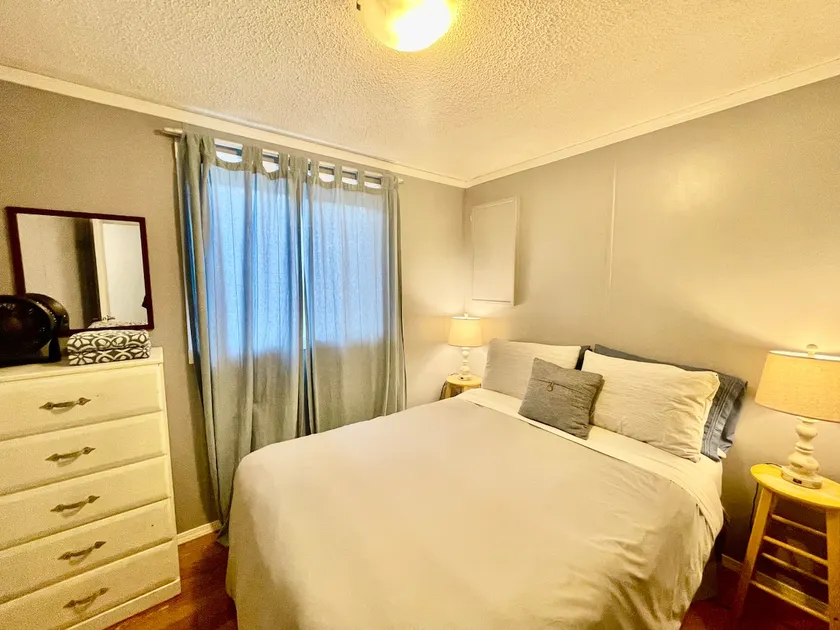 Cozy Home - 3 Beds, Full Bath - Image 1