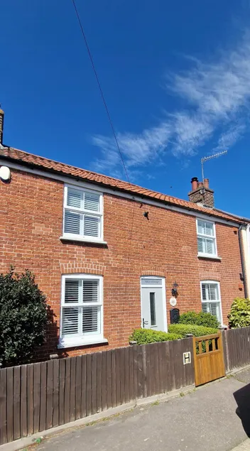 Charming and Cosy Fishermans Self Catering Cottage - Image 1