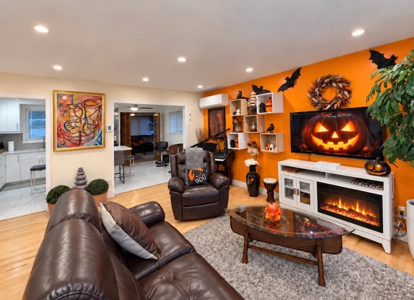 3BR • Piano • Free Parking, Snow Cleared - Image 1
