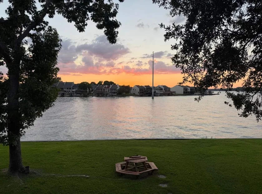 Waterfront Serenity - Image 1