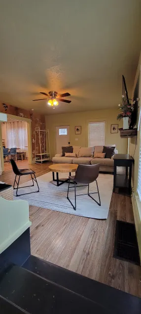 Midtown BlueBarn House - Kids and Pet Friendly! - Image 1