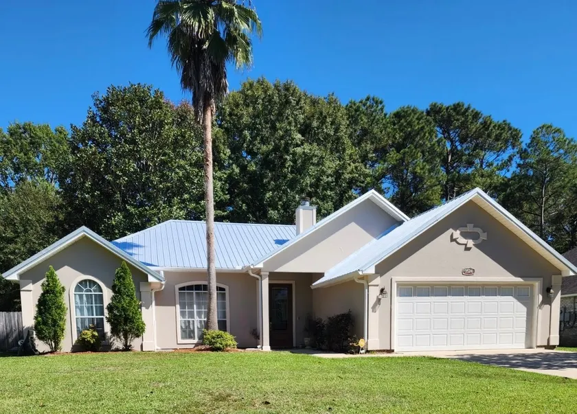 Ocean Springs Getaway Vacation Home - Image 1