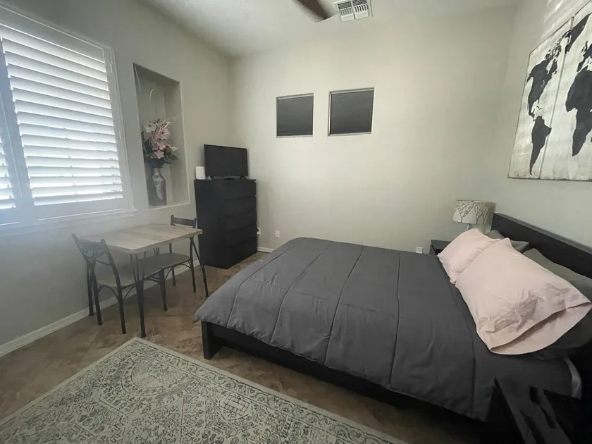 Casita Chandler - Image 1