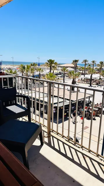 Facing the Fleury Sea, all-inclusive - Image 1
