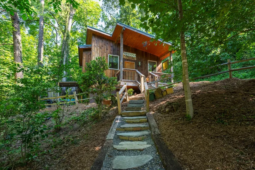 Dream Weaver- Charming mountain town retreat! - Image 1