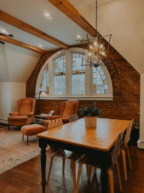 Darling Downtown Suite - Image 1
