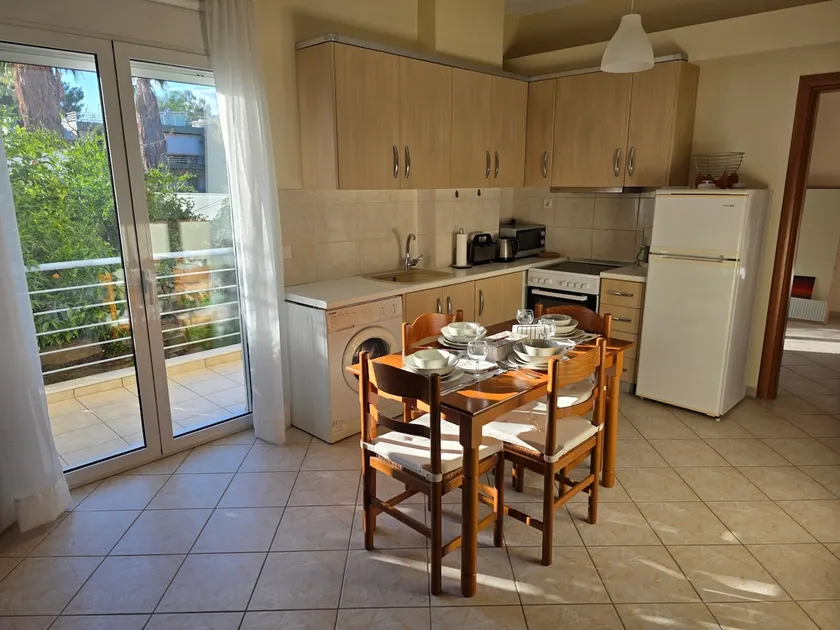 Garden apartment 20m from the sea - Image 1