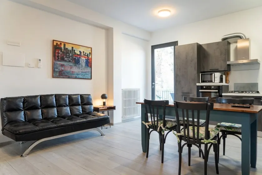 Panoramic Terrace & Comfort in the Heart of Todi - Image 1