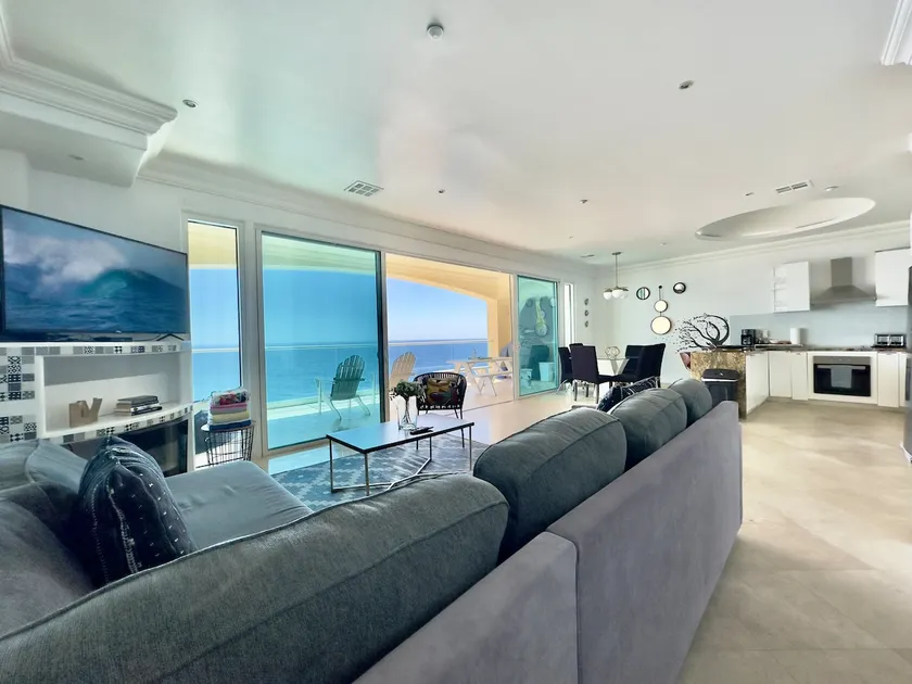 Olas Grand 3bd 14th Floor Ocean View - Image 1