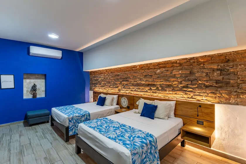 Tamarindo 3- 2 queen beds one block from the esplanade - Image 1