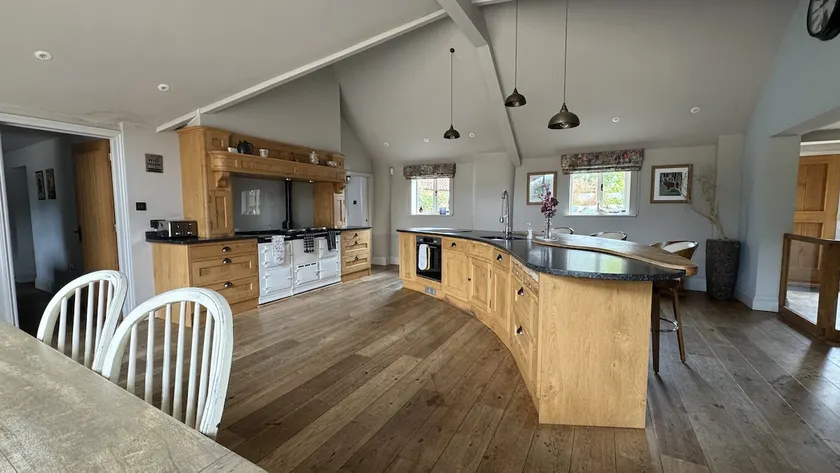 Gorse Lodge Estate Exclusive Use Rural Retreat - Image 1