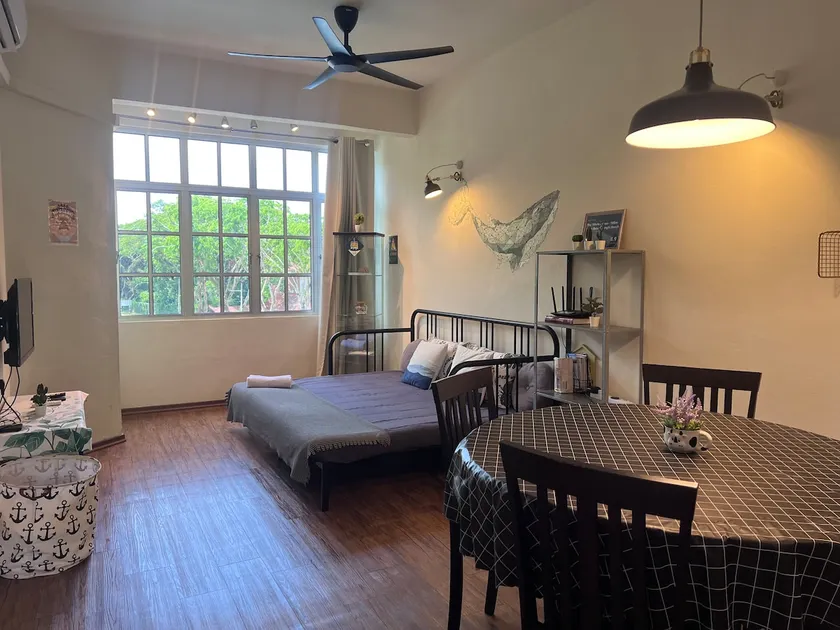 EEs Whale House - Homestay 3 min walk to beach - Image 1