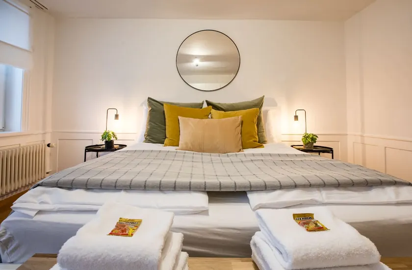 Apartment West with private parking and Nespresso - Image 1