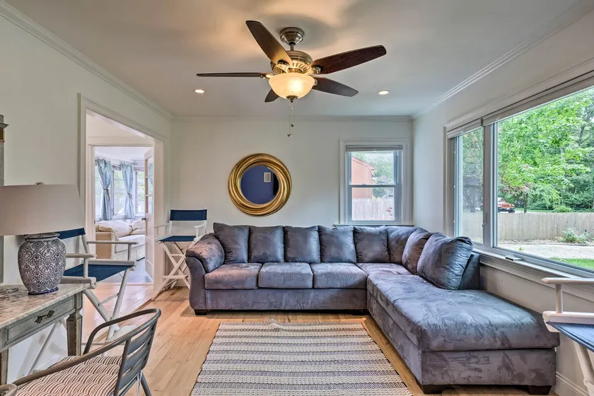 Hamptons Bay Home on Shinnecock Bay w/ Yard! - Image 1