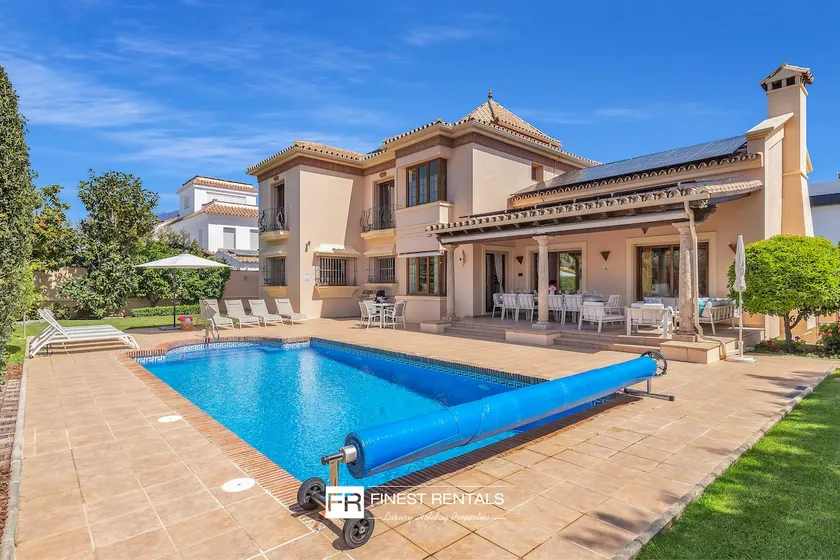 Villa Magnolia by Finest Rentals - Image 1