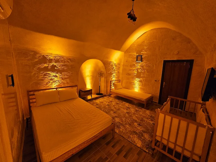 Historical Midyat Acar Mansion / Boutique Hotel (Detached) - Image 1