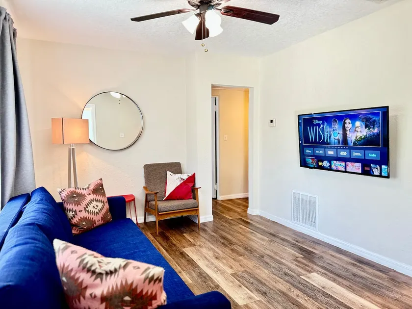 Spacious Orlando Home Near Parks & Downtown - Image 1