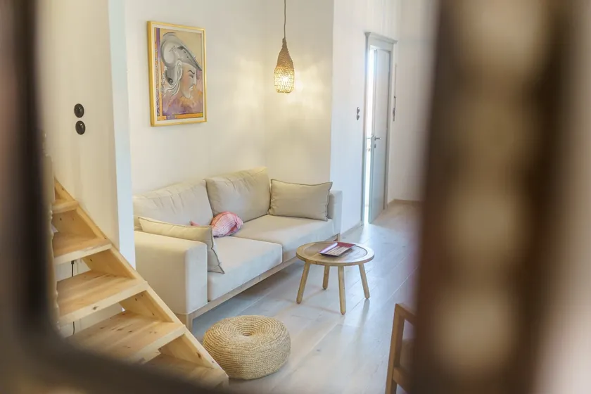 LIVIN Hydra Garden Suite - Image 1