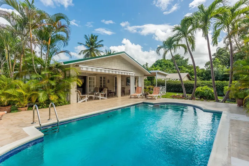 Luxury Villa With a Stunning Private Swimming Pool - Image 1