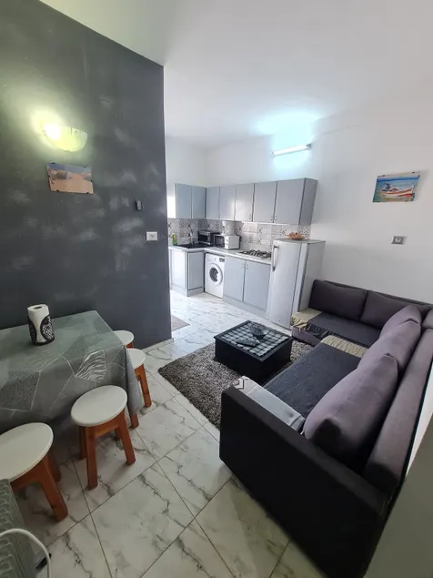 Charming 2-bedroom sea view on the corniche houmet souk - Image 1