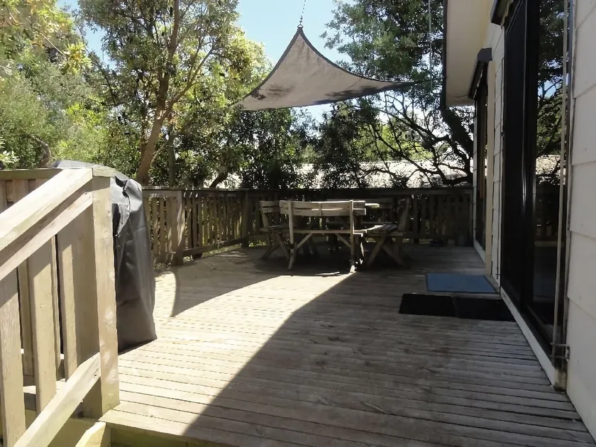14 Tecoma Ave - Image 1