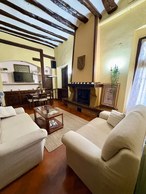 Medieval apartment on the Camino De Santiago. - Image 1