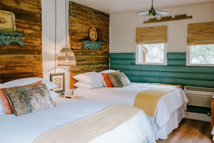 Sunshine Suite at Cabins on the Square Wimberley Square Cypress Creek - Image 1