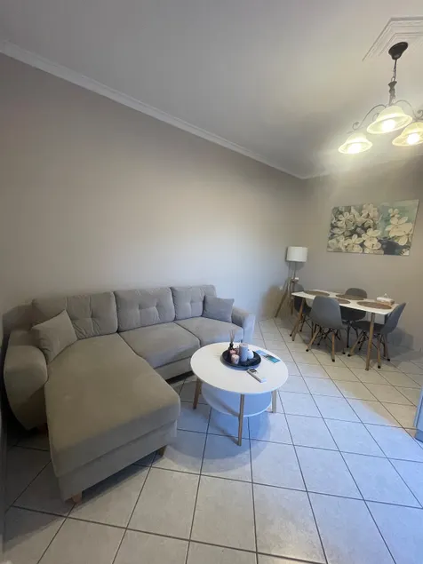 RIVER'S HOUSE - Image 1