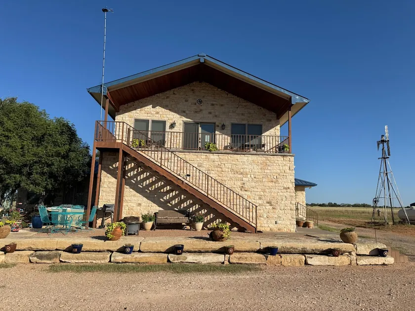 Maverick River Bend Guest Suite - Image 1