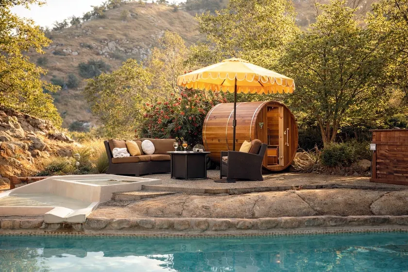 Artist's Oasis: Mid Century Poolside Retreat+Sauna - Image 1