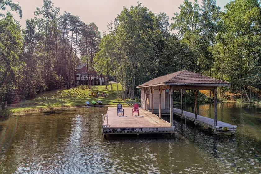 4BR Lakefront Dog Friendly | Dock | Game Room - Image 1