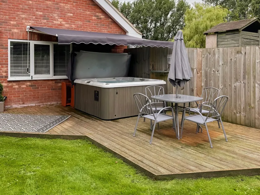 Alder Lodge is located within picturesque rural Norfolk. - Image 1