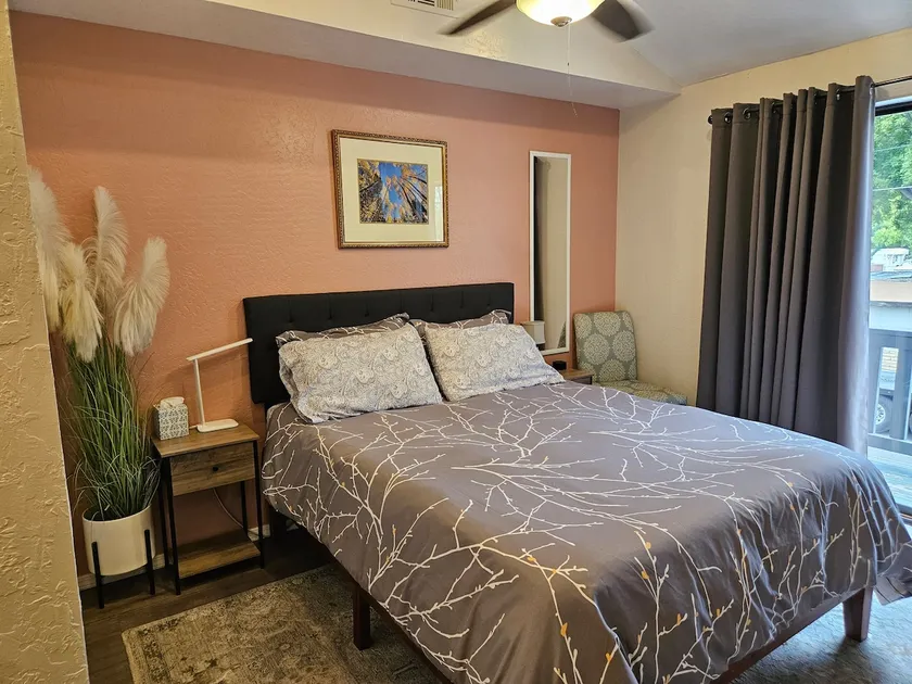 Clean Private Studio in East Flagstaff - Image 1