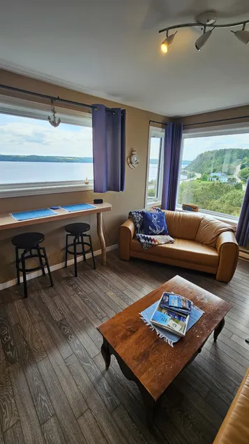Suite 1 Flèche du fjord Saguenay-Mont-Valin - Image 1
