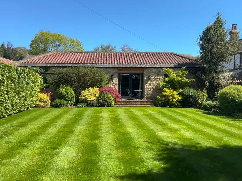 The Cottage at Farnham House - Image 1