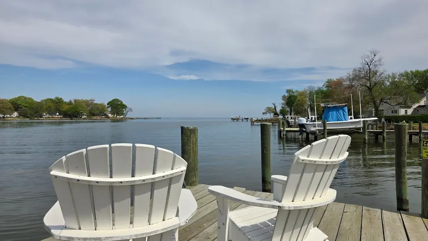 8 Acre Waterfront Oasis! Pets are Free! 140ft Pier - Image 1