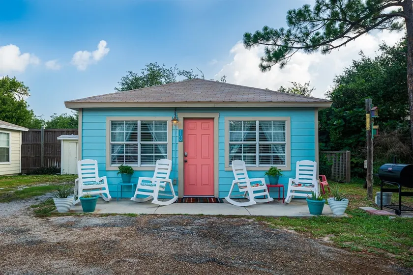 Caprice Cottage - Sun Harbor Cottage #1 - Image 1