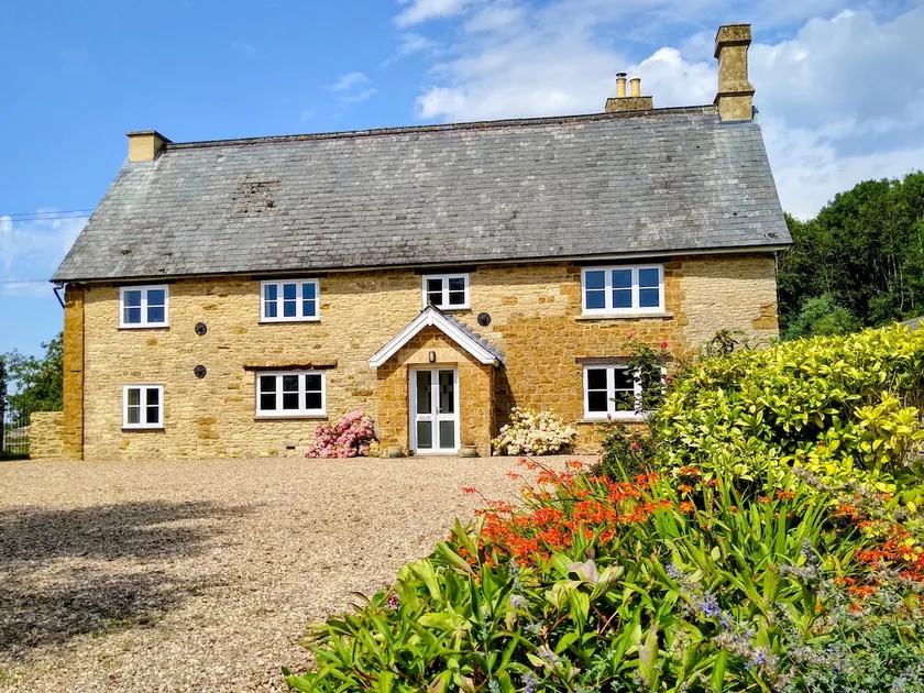 Downhouse Farm, grade II listed Cotswold farmhouse - Image 1