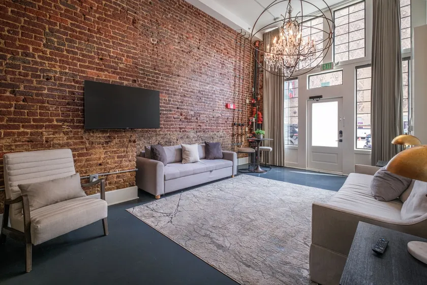 Fabulous Loft w/ King Suite Great Location! - Image 1
