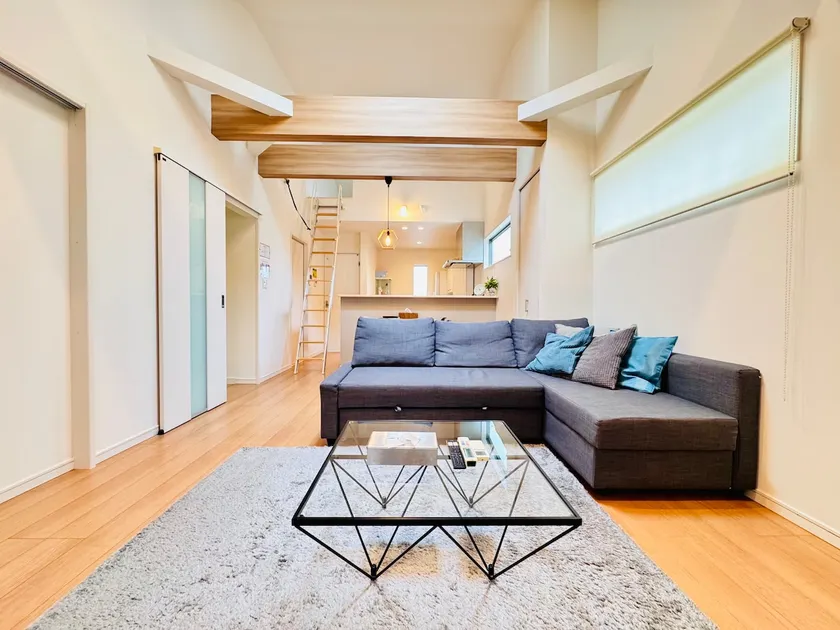 10 minutes from Okayama Station | 1 group charter | Groups welcome | Maximum 6 people | 1 parking lot | Loft | 1 toilet | Long-term stays welcome - Image 1