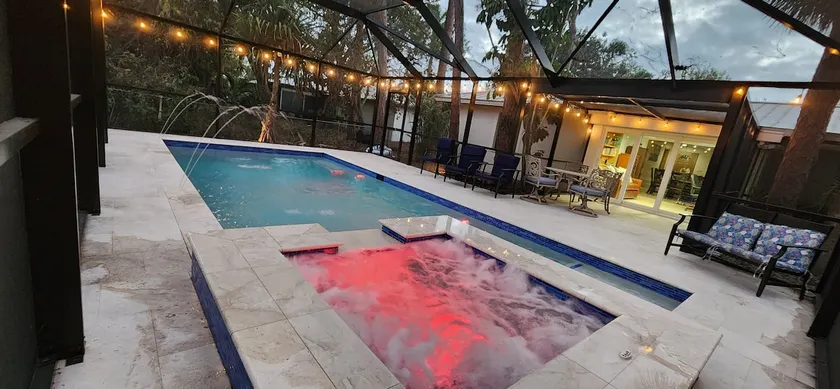 Sunset Villa Pool & Spa Near The Beach - Image 1