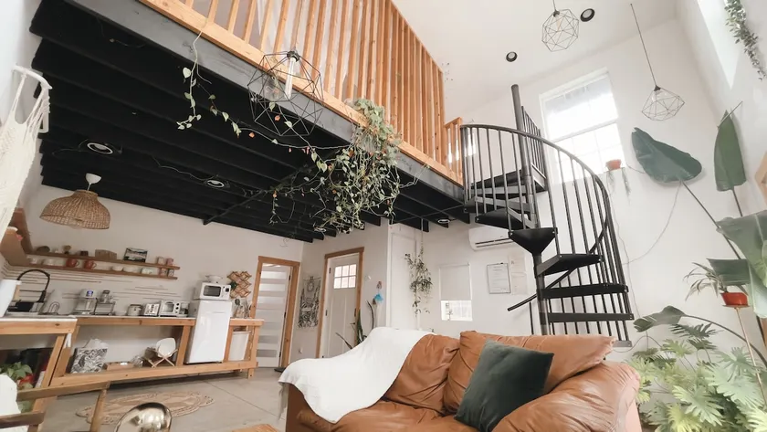208Studio + Minimalist style studio + Loft - Image 1