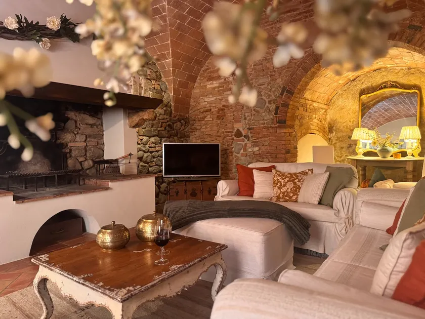 Authentic Medieval Retreat: stone & charm - Image 1