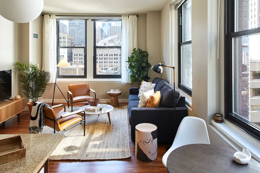 Stylish Corner 2 Bedroom in the Heart of Chicago | - Image 1