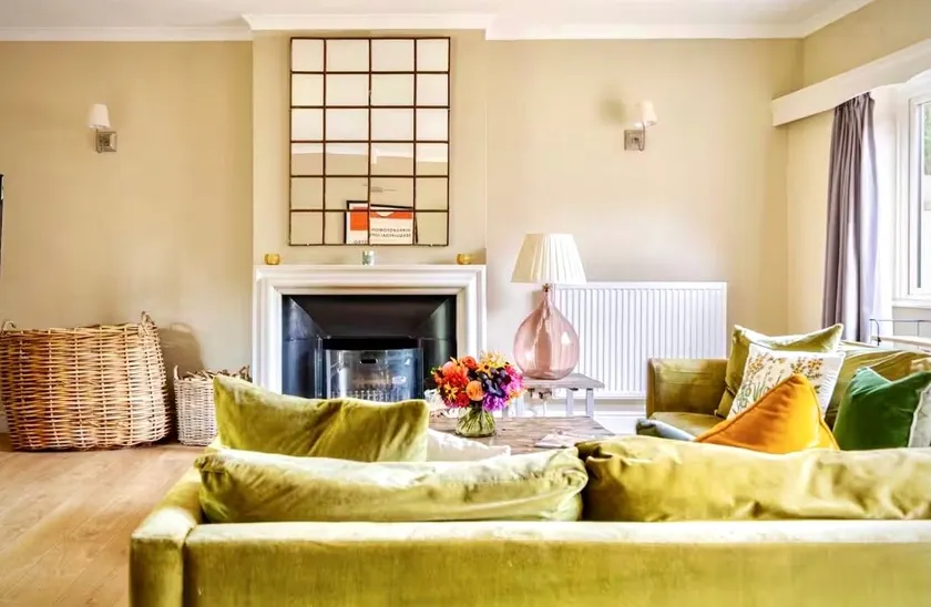 Large Country Cottage with Air Con, Fireplace, Parking Sleeps 7 Nr Bath - Image 1