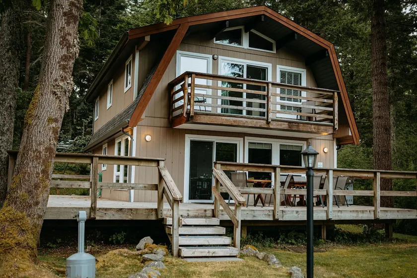 Gowlland Harbour Resort - Qualicum House - Image 1