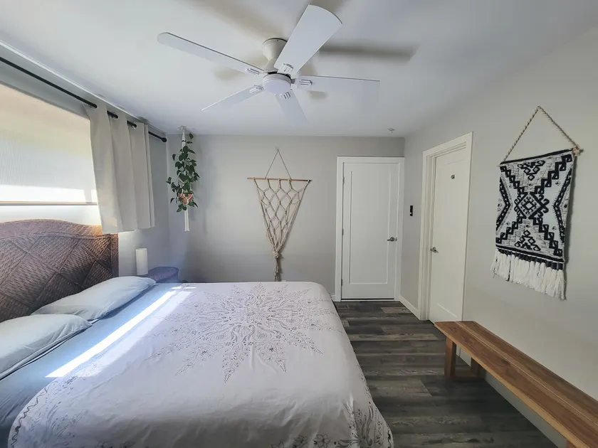 New Cozy Guest Suite + 2 Baths + Full Kitchen - Image 1