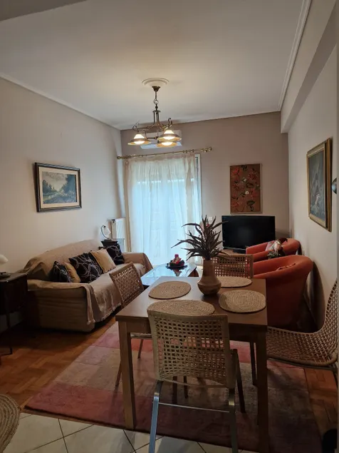 DOWNTOWN EXCLUSIVE APARTMENT - Image 1