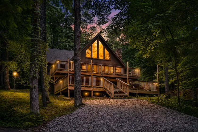 Remodeled Cabin - Hot Tub, Treehouse, Game Room - Image 1