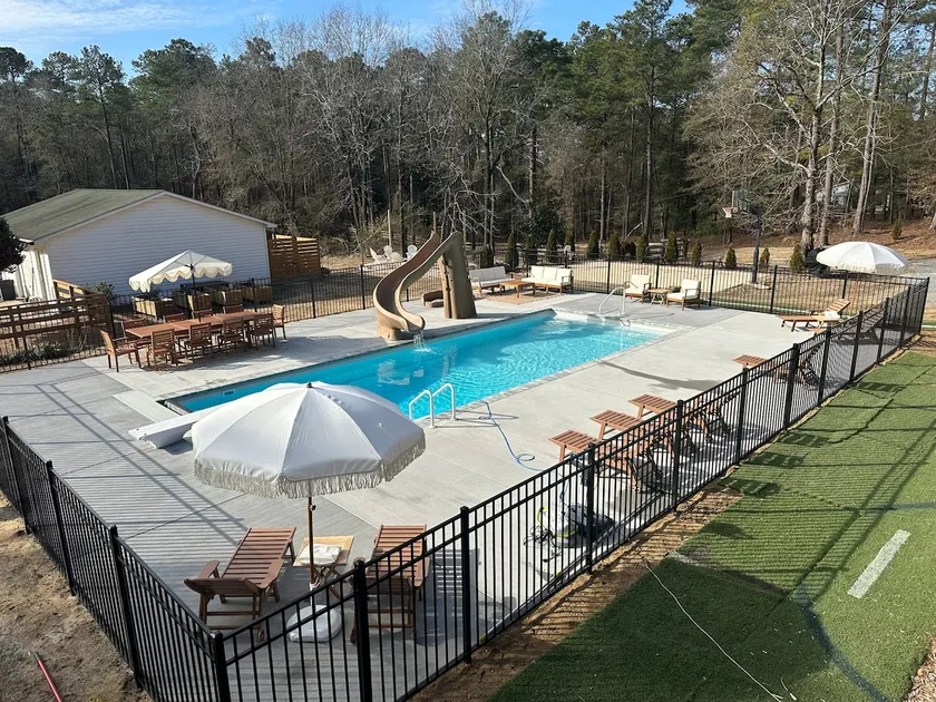 Family Fun, Pool, Hot Tub, Sauna, ZipLine, 3King B - Image 1